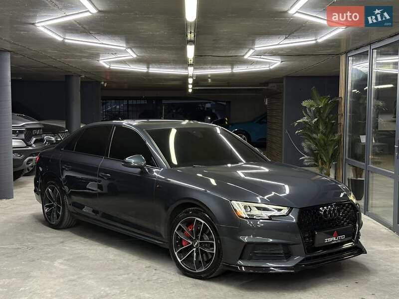 Audi A4 2015