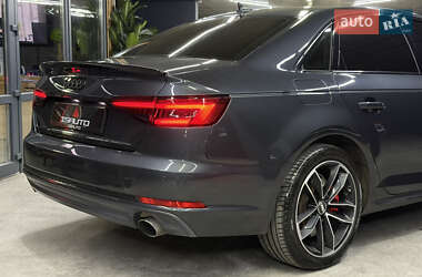 Седан Audi A4 2015 в 