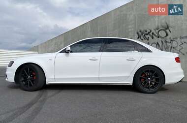 Седан Audi A4 2014 в 