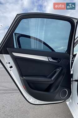 Седан Audi A4 2014 в 