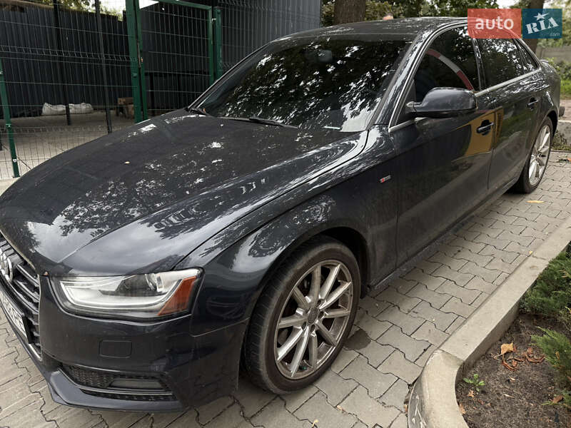 Седан Audi A4 2013 в Ирпене