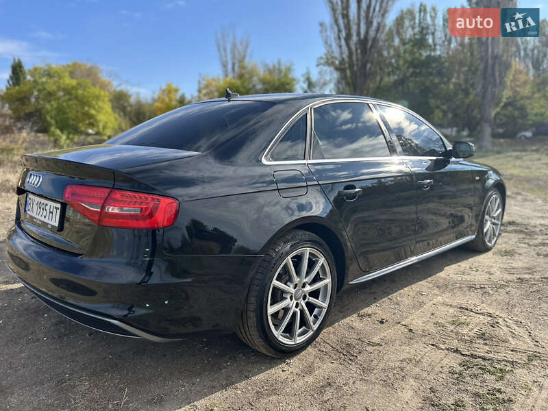 Седан Audi A4 2013 в Николаеве