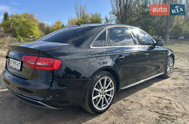 Седан Audi A4 2013 в 
