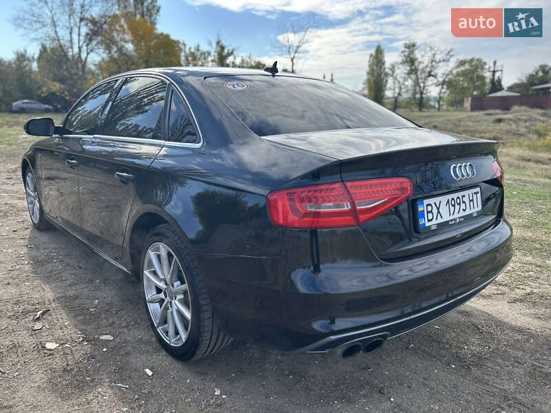 Седан Audi A4 2013 в Николаеве