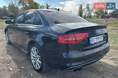 Седан Audi A4 2013 в 
