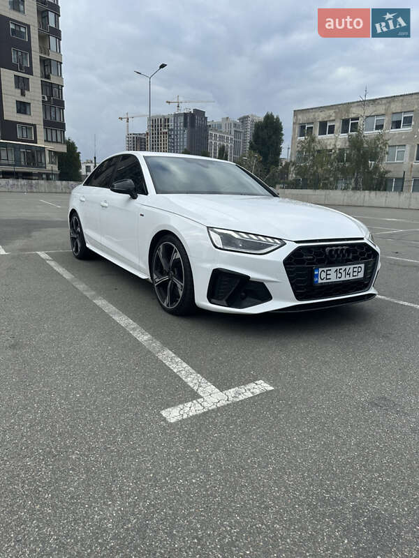 Седан Audi A4 2022 в Киеве