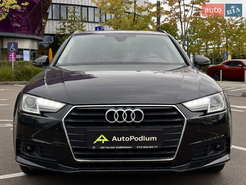 Универсал Audi A4 2017 в Киеве
