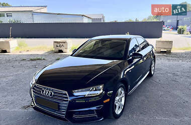 Седан Audi A4 2018 в Киеве