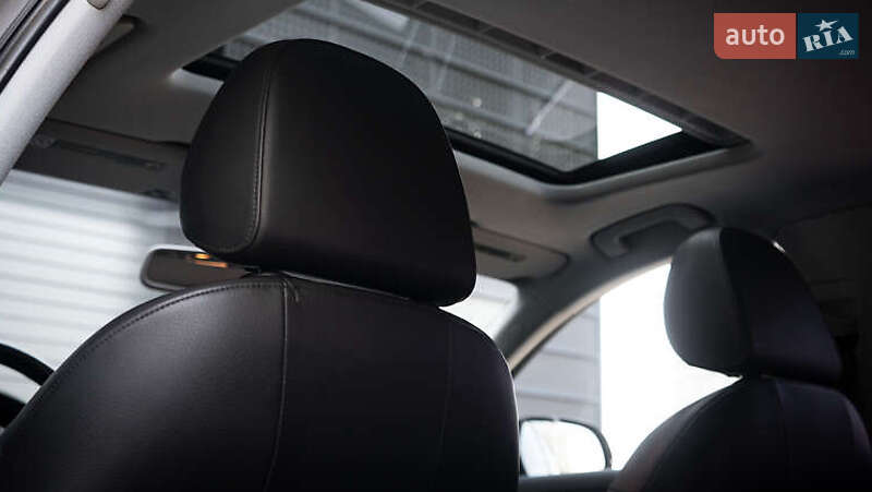 Седан Audi A4 2015 в Киеве