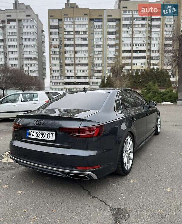 Седан Audi A4 2019 в Киеве