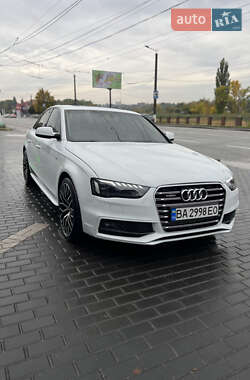 Седан Audi A4 2015 в 