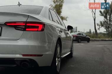 Седан Audi A4 2017 в 