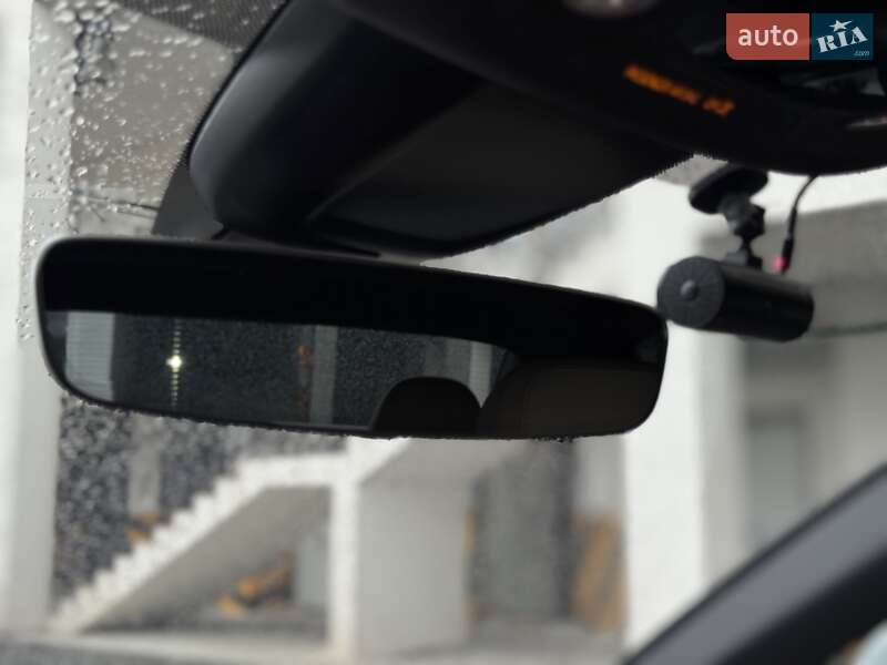 Седан Audi A4 2017 в Киеве