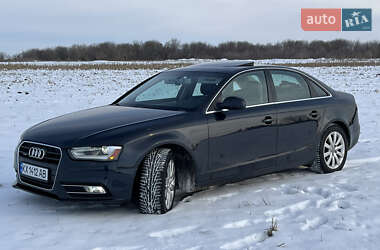 Седан Audi A4 2012 в Краснограде