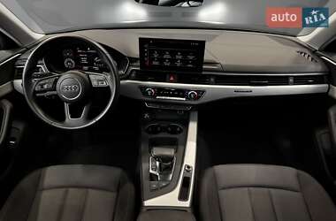 Седан Audi A4 2023 в 