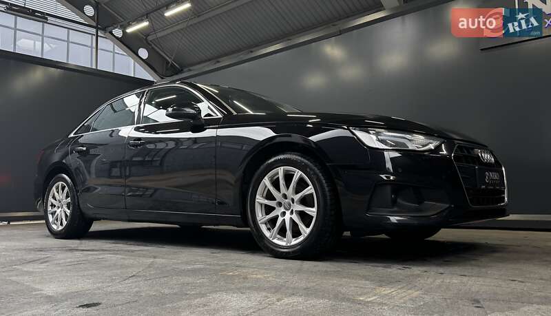Седан Audi A4 2020 в Киеве