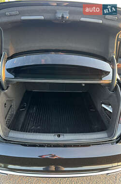 Седан Audi A4 2020 в Киеве