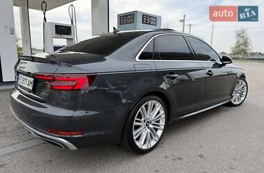 Седан Audi A4 2019 в 