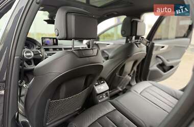 Седан Audi A4 2019 в 