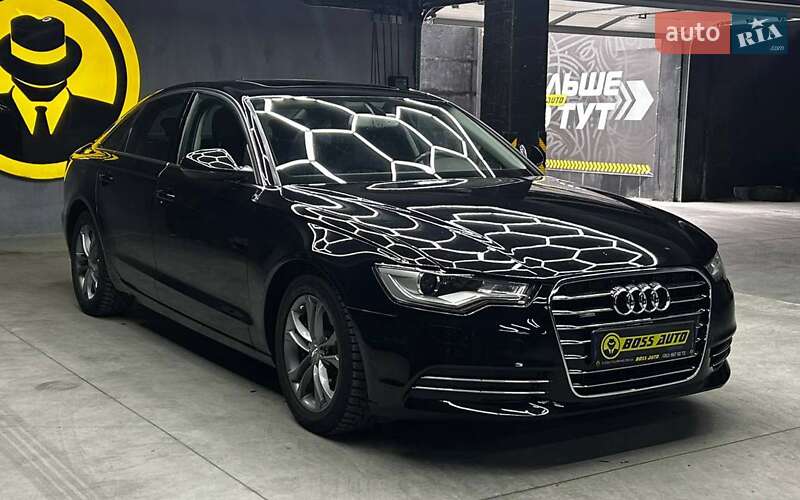Седан Audi A4 2015 в Черновцах