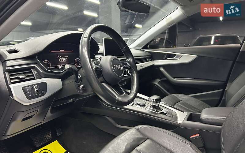 Седан Audi A4 2015 в Черновцах
