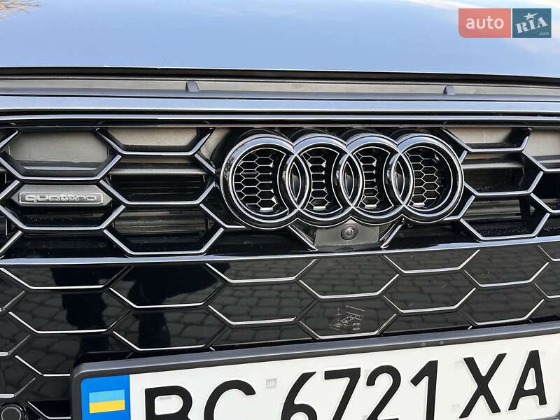 Седан Audi A4 2024 в Львове