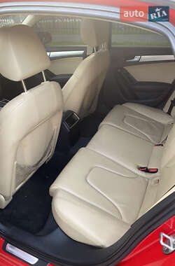 Седан Audi A4 2012 в 