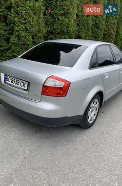 Седан Audi A4 2001 в 