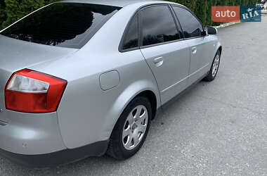 Седан Audi A4 2001 в 