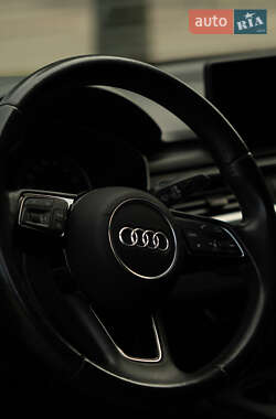 Седан Audi A4 2016 в 