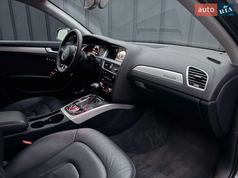 Седан Audi A4 2014 в Луцке