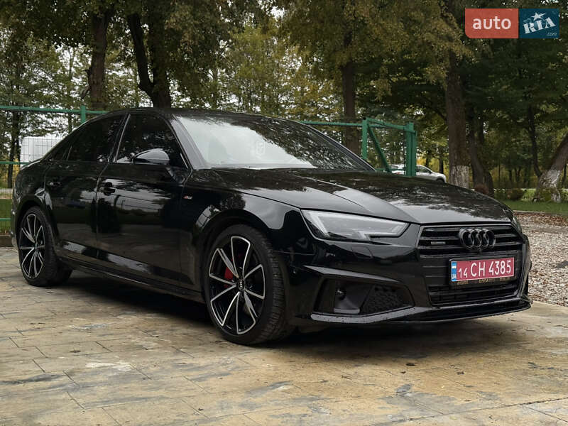 Седан Audi A4 2017 в Ивано-Франковске