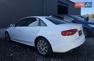 Седан Audi A4 2015 в 