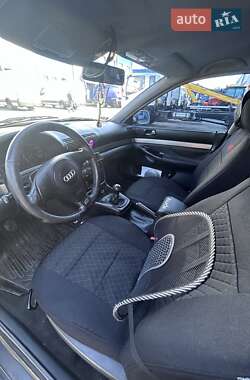 Седан Audi A4 1998 в 