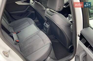 Седан Audi A4 2021 в 
