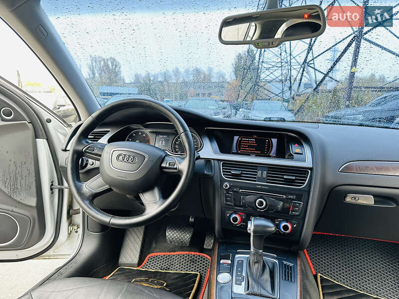 Седан Audi A4 2013 в Харькове