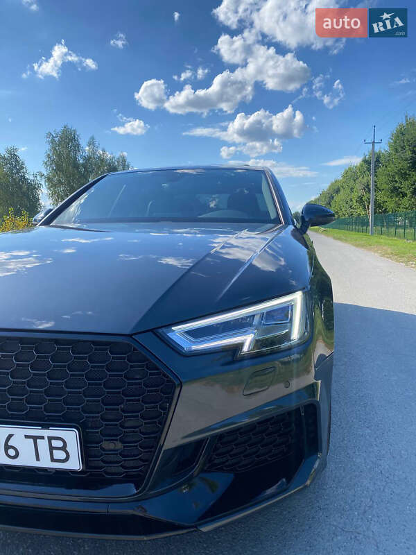 Седан Audi A4 2016 в Киеве