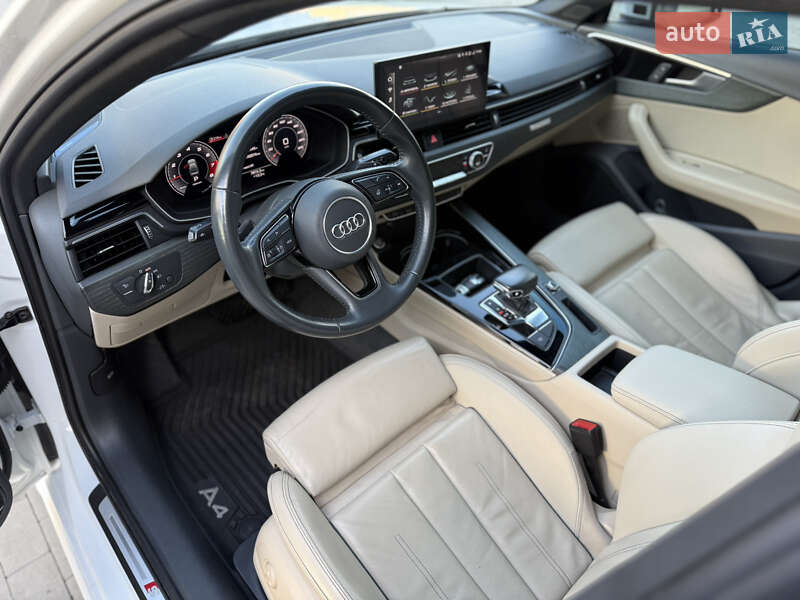 Седан Audi A4 2020 в Луцьку