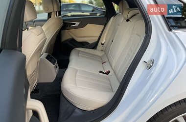 Седан Audi A4 2020 в 