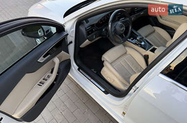 Седан Audi A4 2020 в 