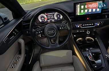 Седан Audi A4 2020 в 