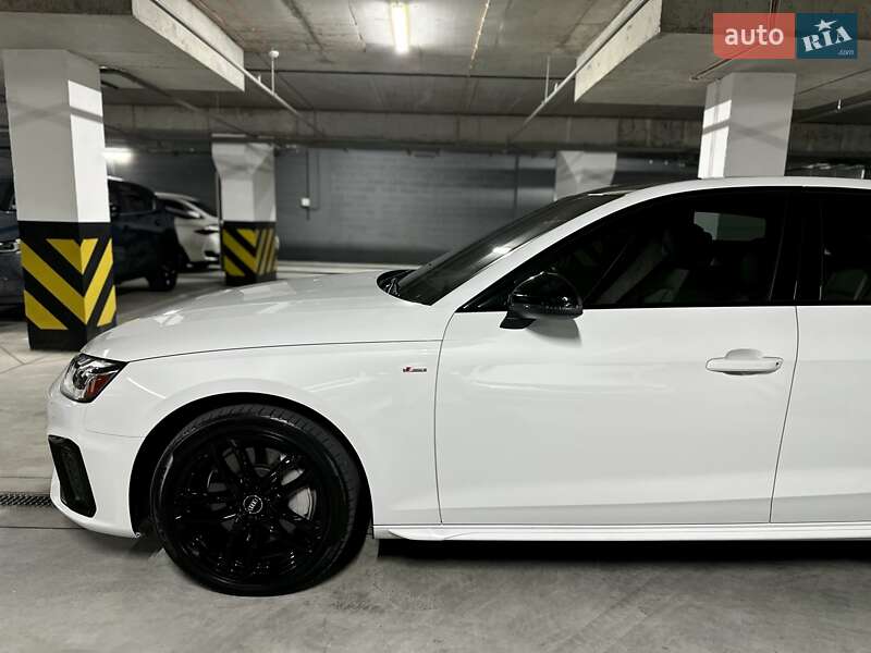 Седан Audi A4 2020 в Дніпрі