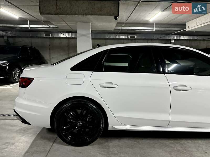 Седан Audi A4 2020 в Дніпрі