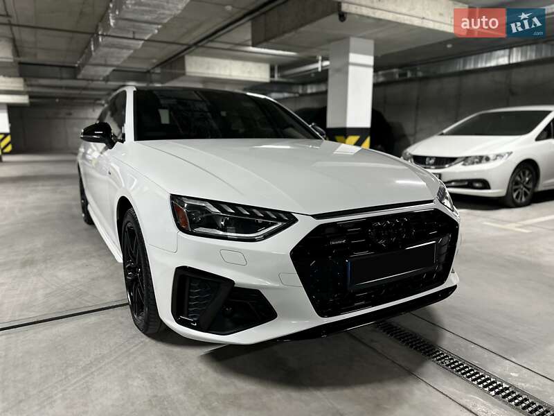 Седан Audi A4 2020 в Дніпрі