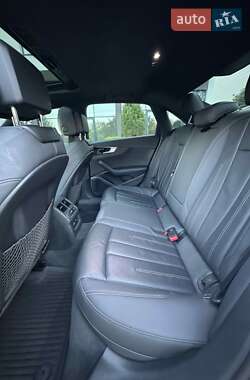 Седан Audi A4 2020 в Перечині