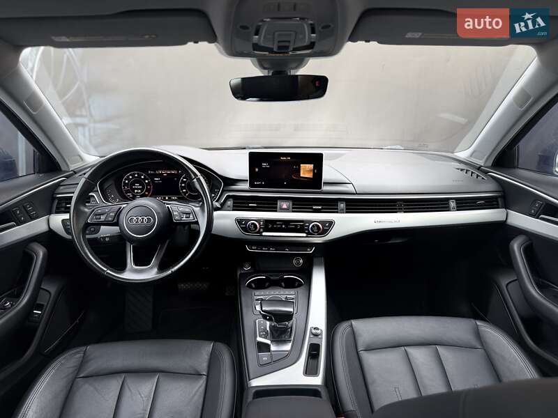 Седан Audi A4 2017 в Львові