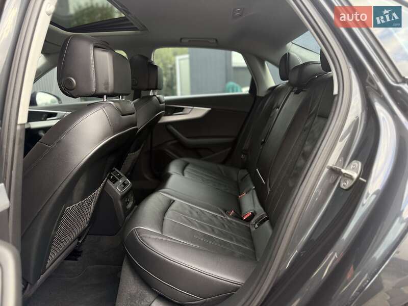 Седан Audi A4 2017 в Львові