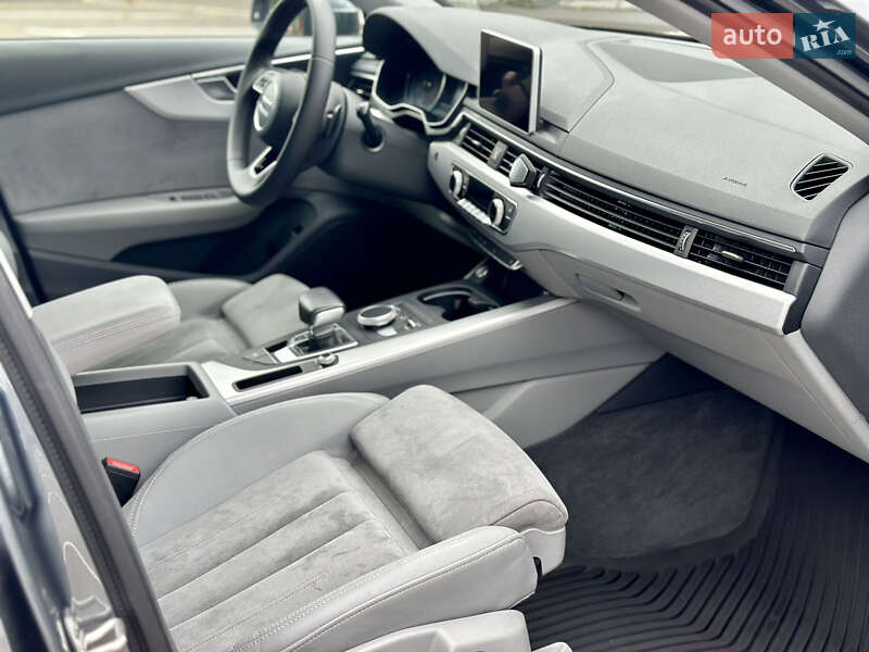 Универсал Audi A4 2017 в Одессе