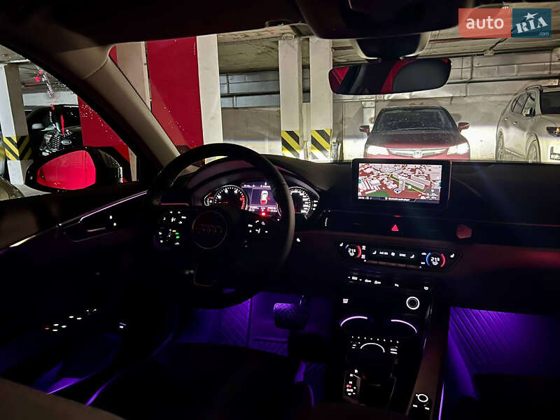 Универсал Audi A4 2017 в Одессе