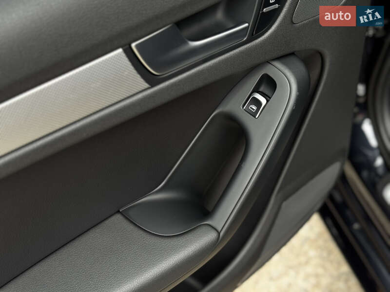 Седан Audi A4 2014 в Житомирі